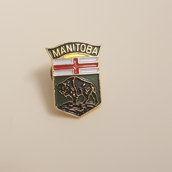 💲5️⃣ in 🛍️of2+  Manitoba Provincial Crest Pin B - Picture 3 of 10